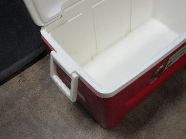 Load image into Gallery viewer, Used Island Breeze 48 Qt Igloo Cooler
