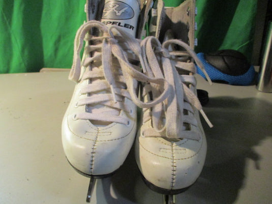 Used Hespeler Youth Figure Skates - Size 1 Youth