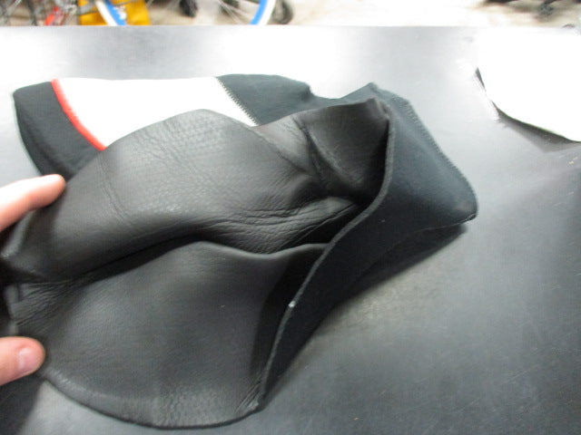 Load image into Gallery viewer, Used Neoprene Dive Hood
