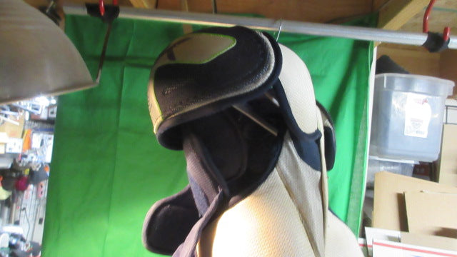 Load image into Gallery viewer, Used Reebok NHL Hockey Chest Protector Size 4
