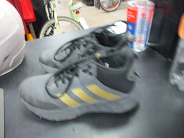 Load image into Gallery viewer, Used Adidas Light motion Size 3 Shoes
