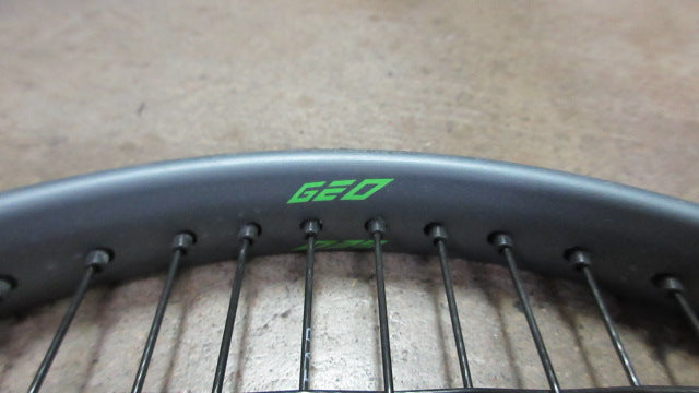 Load image into Gallery viewer, Used Head Speed Geo 27&quot; Tennis Racquet w/ 4 3/8 Grip
