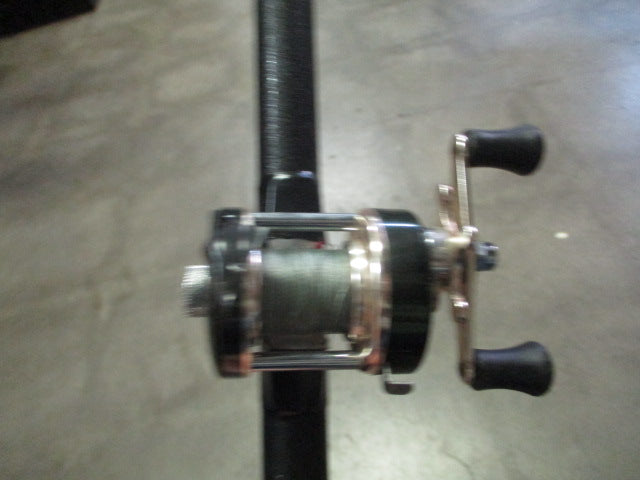 Load image into Gallery viewer, Used Zebco Crappie Classic CC10T 10&#39; Telescopic Fishing Pole-Missing Tip Eyelet
