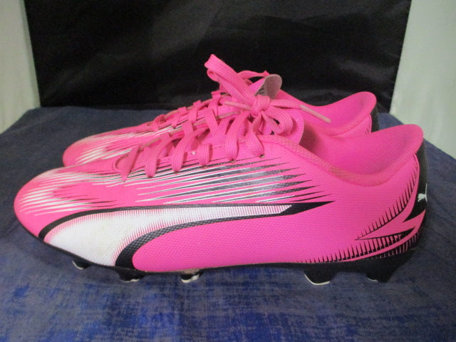 Load image into Gallery viewer, Used Puma Ultra Soccer Cleats Size 6.5
