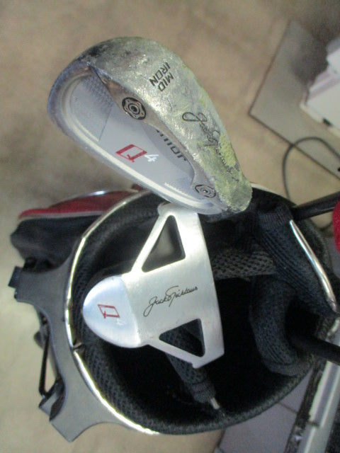 Load image into Gallery viewer, Used Jack Nicklaus Q4 Junior 5 Piece Club Set - Driver, Hybrid, Mid Iron, Putter
