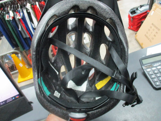 Used Giant Horizon Size XL Bicycle Helmet