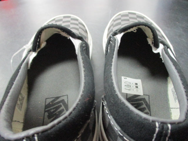 Load image into Gallery viewer, Used Vans Kids 12K Slip On Shoes
