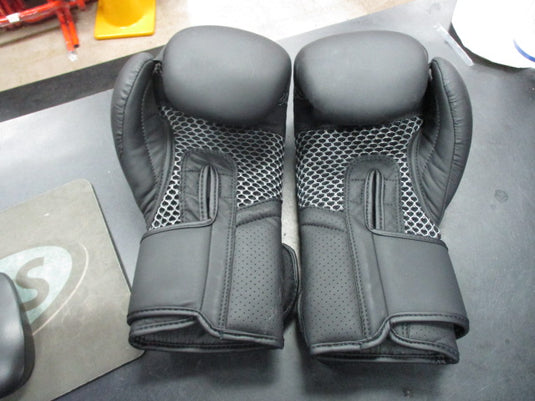 Used Xgripe 10 OZ Boxing Gloves