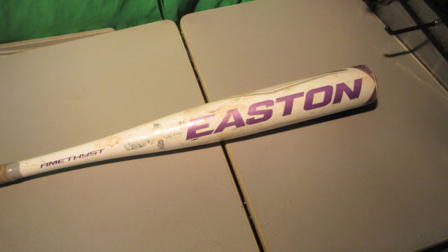 Load image into Gallery viewer, Used Easton Amethyst 28&quot;  -11 FP Softball Bat (Small Dent)
