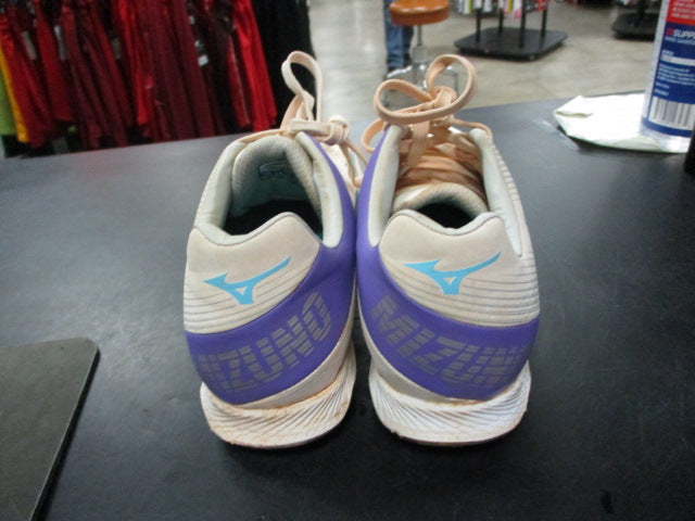 Load image into Gallery viewer, Used Mizuno Wave Finch Lightrevo Size 6.5 Cleats
