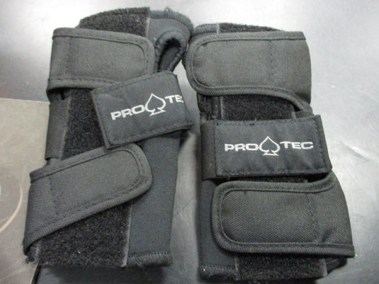 Used Pro Tec Street Black Size Medium Wrist Guards