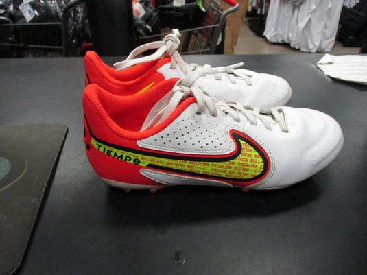 Used Nike Tiempo Legend 9 Size 2.5Y Soccer Cleats