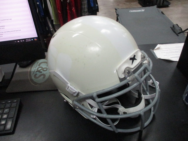 Load image into Gallery viewer, Used Xenith X2E Adaptive Fit Football Helmet Youth Large INITIAL SEASON 2023
