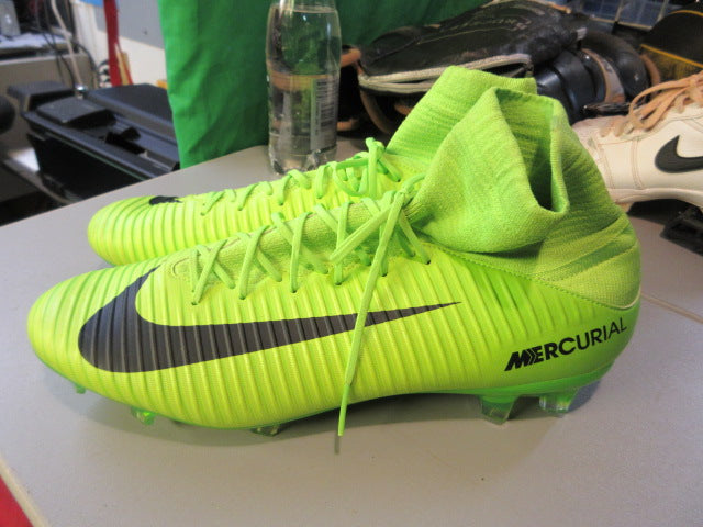 Load image into Gallery viewer, Used Nike Mercurial Soccer Cleats Size 12.5 Men&#39;s
