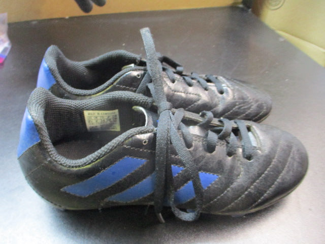 Load image into Gallery viewer, Used Adidas Soccer Cleats Size 2.5
