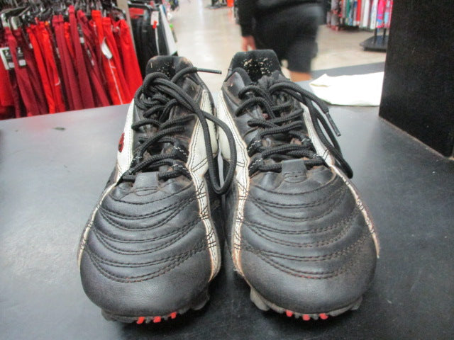 Load image into Gallery viewer, Used Rawlings Size 9.5 Cleats
