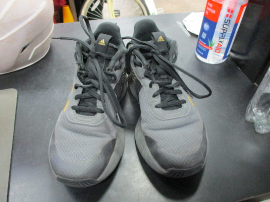 Used Adidas Light motion Size 3 Shoes