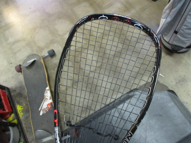 Load image into Gallery viewer, Used Ektelon Black 3000 22&quot; Racquet Ball Racquet
