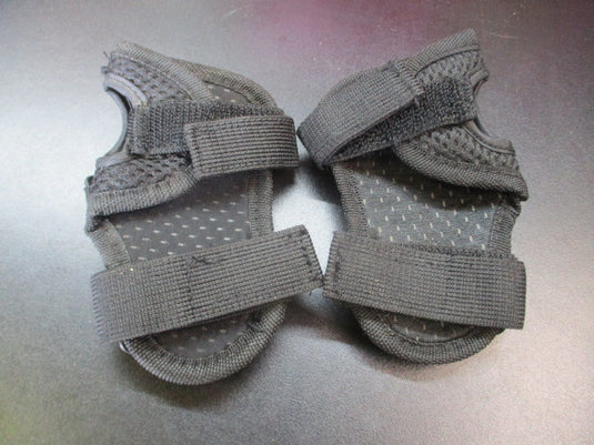 Used Youth Skate Wrist Guards