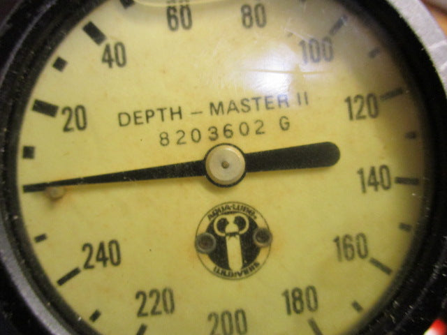 Load image into Gallery viewer, vintage depth master Scuba depth watch II b203602 g
