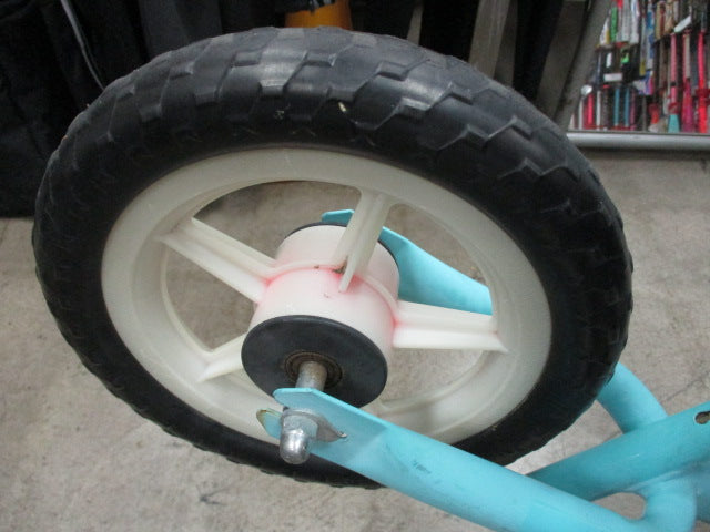 Load image into Gallery viewer, Used Zycom Kids Balance Bike - Some Wear
