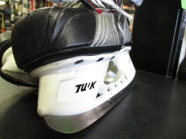 Load image into Gallery viewer, Used Bauer Vapor X 50 Youth 4 Hockey Skates
