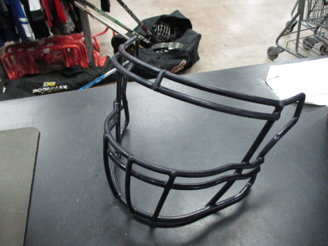 Load image into Gallery viewer, Used Riddell Football Face Mask
