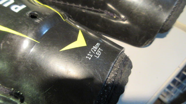 Load image into Gallery viewer, Used Pure Hockey 11&quot; (28cm) Youth Shin Guards
