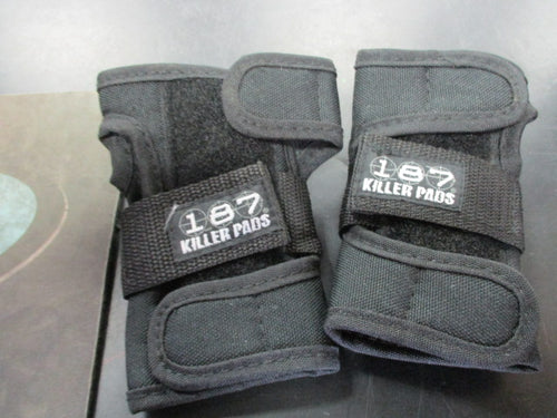 Used 187 Killer Pads Size Junior Wrist Guards