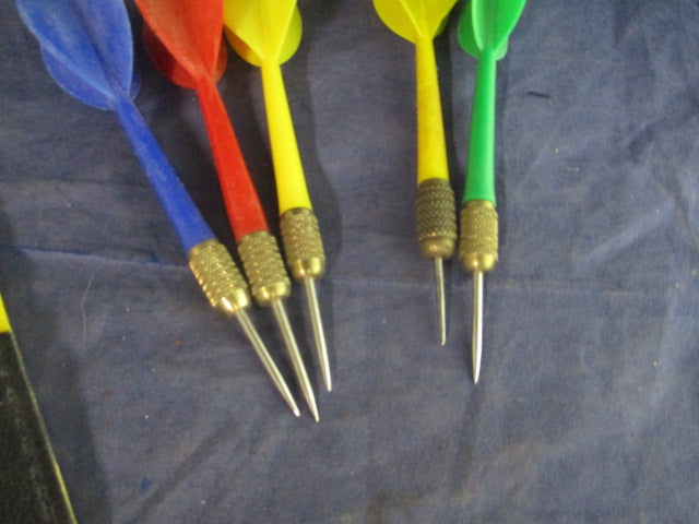 Load image into Gallery viewer, Used 5 Metal Darts w/ Pouch
