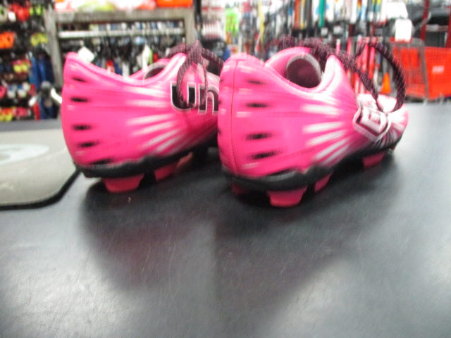 Load image into Gallery viewer, Used Umbro Girls Soccer Cleats Pink Size 1
