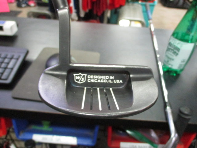 Load image into Gallery viewer, Used Wilson Staff infinite North Side RH 32&quot; Putter With Super stroke 10
