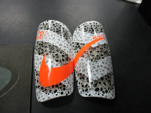 Used Nike CR7 Size Large Soccer Shin Guards