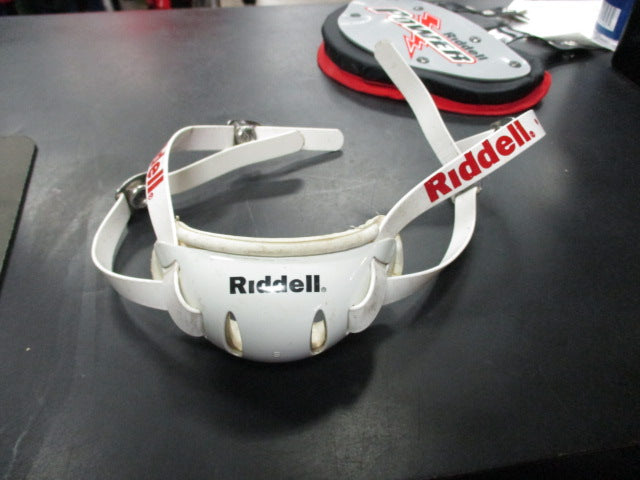 Load image into Gallery viewer, Used Riddell Youth White Hard Cup Chin Strap With Snaps
