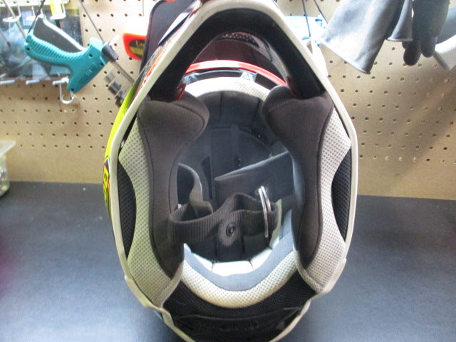 Load image into Gallery viewer, Used Shoei VFX-W Motocross Helmet Size Medium 7 1/8 - 7 1/4&quot;
