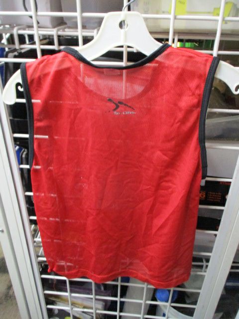 Used Red Score Youth Pinnie