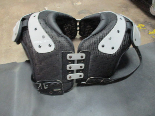 Used Z-Cool Pro-Tec Gear JV 13"-14" S Football Shoulder Pads