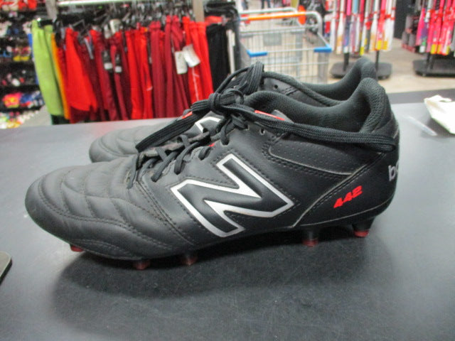 Load image into Gallery viewer, Used New Balance 442 Size 8.5 Soccer Cleats
