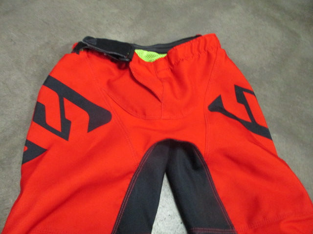 Load image into Gallery viewer, Used Answer Racing MX Pants Size 22
