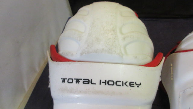 Load image into Gallery viewer, Used Total Hockey 10&quot; Hockey Shin Pads
