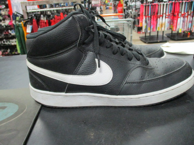 Load image into Gallery viewer, Used Nike Jordan 1 Mids Court Vision Size 11 Basketball Shoes
