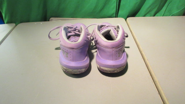 Load image into Gallery viewer, Used Youth Under Armour Purple Basketball shoes Size 1Y
