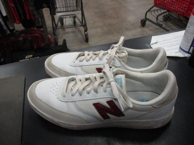 Load image into Gallery viewer, Used New Balance 440 Sneakers Size 10.5
