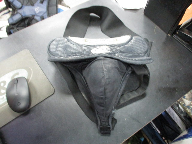 Load image into Gallery viewer, Used Vaughn 7500 Hockey Jock - Slight Wear
