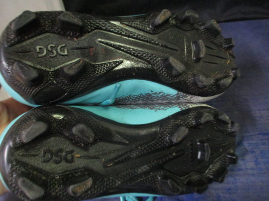 Used DSG Speed Viper Soccer Cleats Size 10 Kids