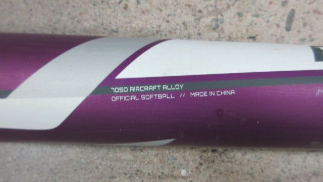 Load image into Gallery viewer, Used Easton FS500 33&quot; -13 USSSA Official Softball Alloy Bat
