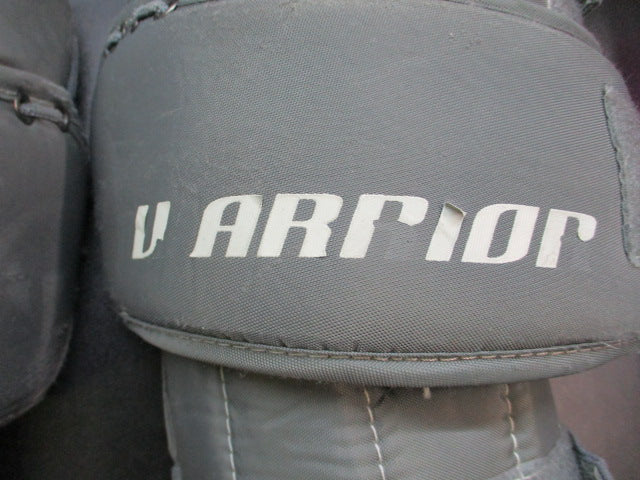 Load image into Gallery viewer, Used Warrior RG5 Junior Knee Pads Youth Size Junior - has wear
