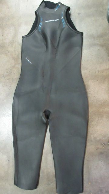 Load image into Gallery viewer, Used Neosport Sprint Triathlon Size 14 Sleeveless Ultra Light 5:3mm Wetsuit
