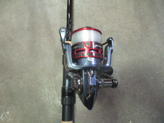 Used St. Croix Mojo Bass MJ568MX 6'8" Extra-Fast Action Fishing Pole Combo