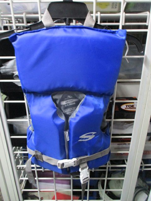 Load image into Gallery viewer, Used Stearns Near Shore Buoyant Life Vest / Lifejacket Size Infant
